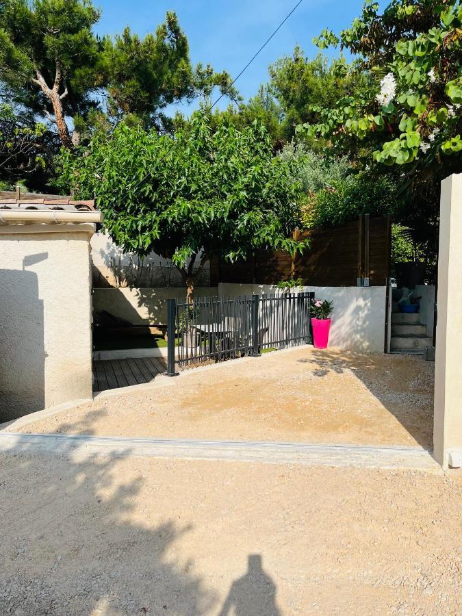 Hébergement de vacances Au Charme Provencal *
